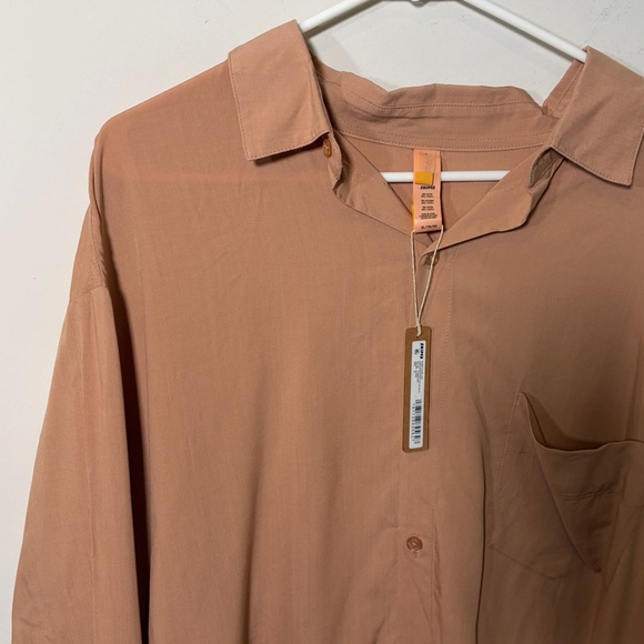 NWT Skims Cover Ups Long Sleeve Button Up Shirt in Ochre - XL - Picture 3 of 4